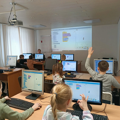 Осенняя IT-школа для юных гениев: создаем игры, 3D-модели и собственные проекты за 5 дней!